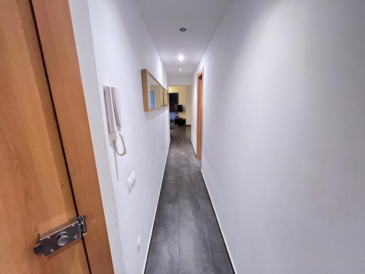 Gorgeous Apartment In Downtown — Photos 3