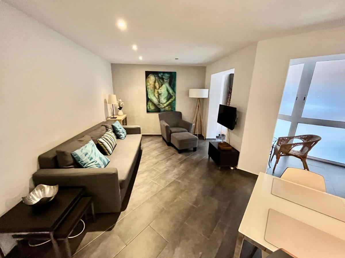 Gorgeous Apartment In Downtown — Photos 1